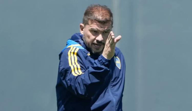 Imagen de La primera formación del Boca de Herrón en un nuevo interinato