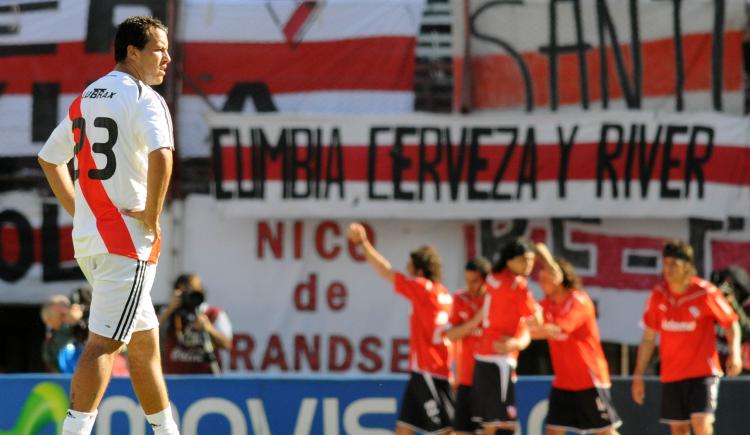 Imagen de Cuántas veces Independiente le ganó a River en el Monumental