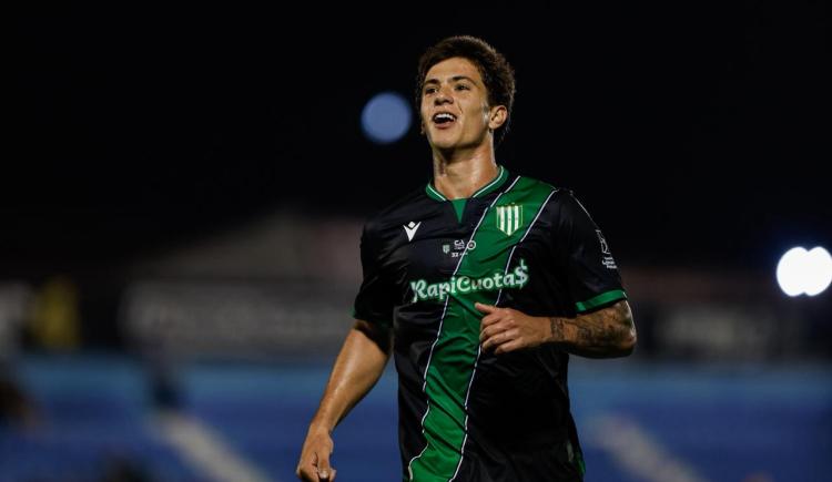 Imagen de Goleada del Taladro en el Beranger: con brillo juvenil, Banfield selló su pase en la Copa Argentina