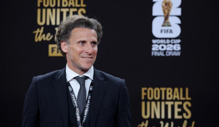 Imagen de Diego Forlán asumiría en forma interina al frente de la Selección de Uruguay
