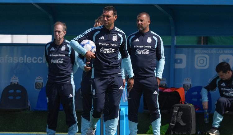 Imagen de Scaloni y su futuro en la Argentina post Messi: "No hay novedades; ganas de estar acá, seguro"