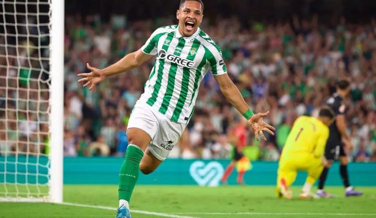 Imagen de Palmeiras se refuerza: llegó a Europa hace un año y ahora volverá al fútbol brasileño por una fortuna