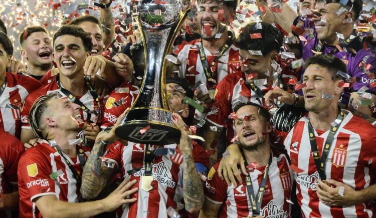 Imagen de Todas las finales de la historia de Estudiantes