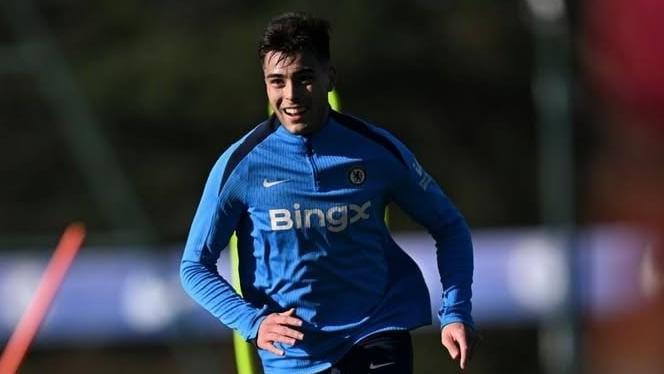 Imagen de De Boca a Chelsea por 18 millones de euros: por qué no debutó Anselmino en Inglaterra