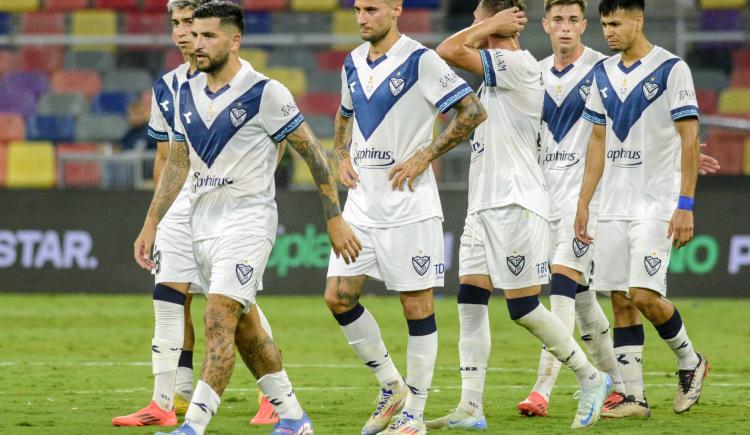 Imagen de El karma de los penales: de la gloria en 1994 al calvario reciente de Vélez