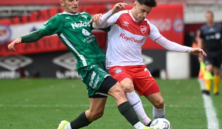 Imagen de Empate sin luces ni goles: Argentinos y Sarmiento igualaron en La Paternal