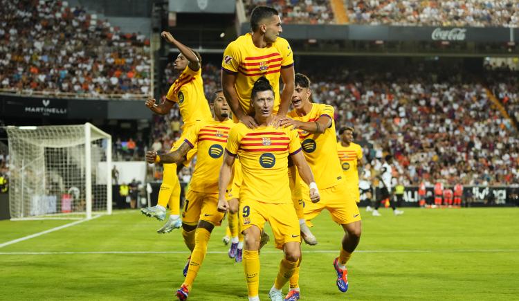 Imagen de Flick debutó en Barcelona con el pie derecho