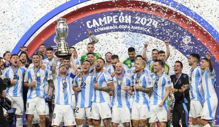 Imagen de Otro bicampeón de América apoyó a Enzo Fernández en su difícil momento