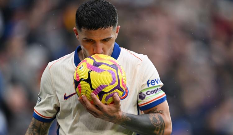 Imagen de Enzo Fernández, dueño del fútbol: gol y asistencia en el triunfo de Chelsea