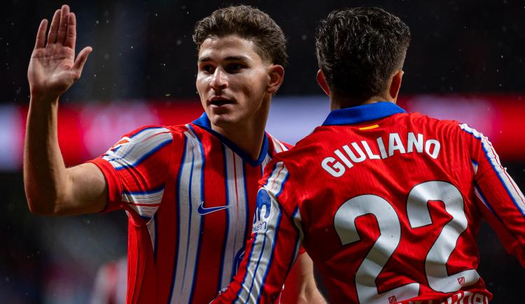Imagen de Julián Álvarez y Giuliano Simeone, la fórmula ganadora del Cholo