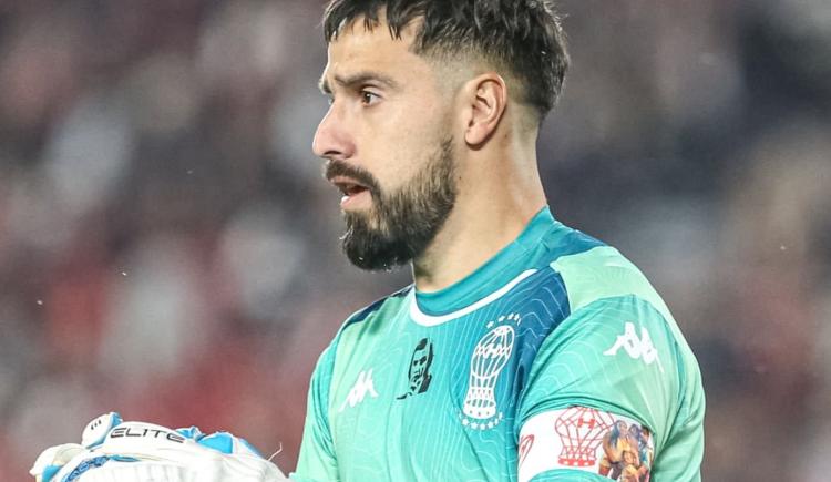 Imagen de Hernán Galíndez, el arquero figura de Huracán, y una revelación sobre Boca