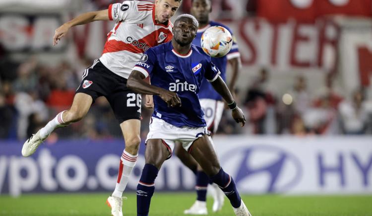Imagen de Caído: el nigeriano Cristian Ebere no jugará en el fútbol argentino