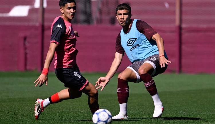 Imagen de Ensayo y preparación: Huracán se impuso a Lanús en La Fortaleza