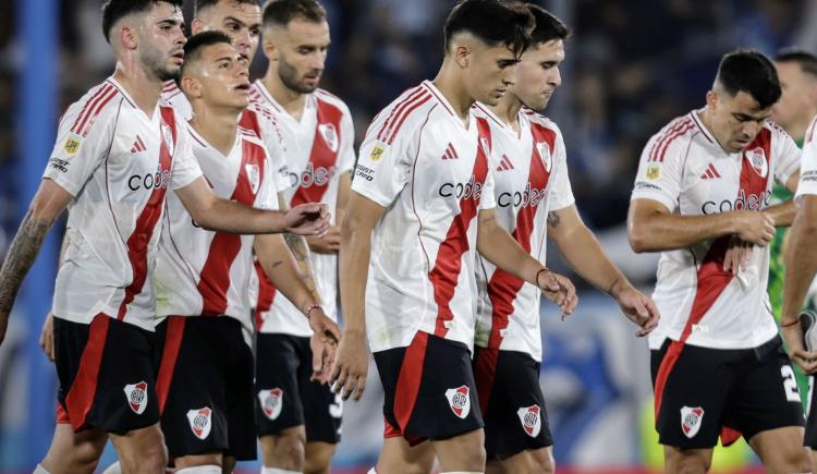 Imagen de Posible salida: el jugador de River que se disputan Estudiantes y Vélez