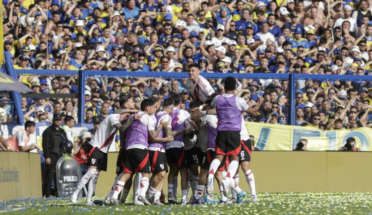 Imagen de Lanzini madrugó a la defensa de Boca y puso en ventaja a River
