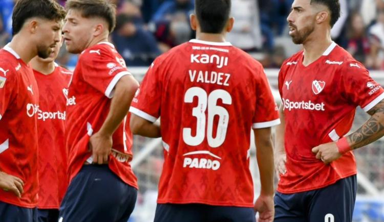 Imagen de Rojo de bronca: el dato que preocupa a Independiente de cara al clásico de Avellaneda