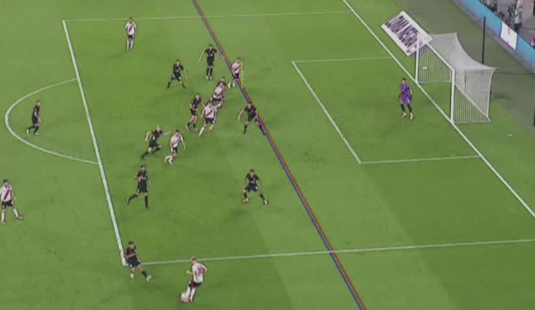 Imagen de Polémica: el gol anulado a River ante Estudiantes