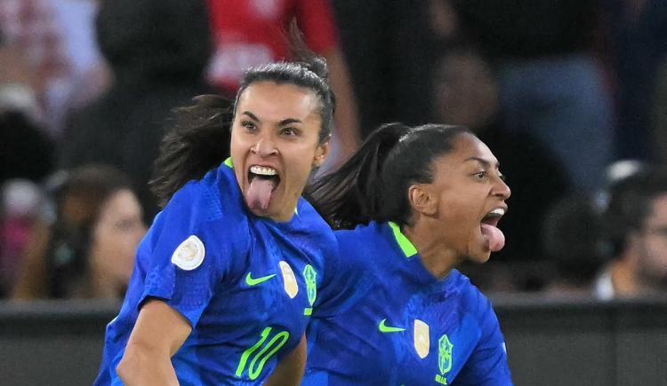 Imagen de De la mano de Marta, Brasil se consagró campeón de la Copa América femenina en una final histórica